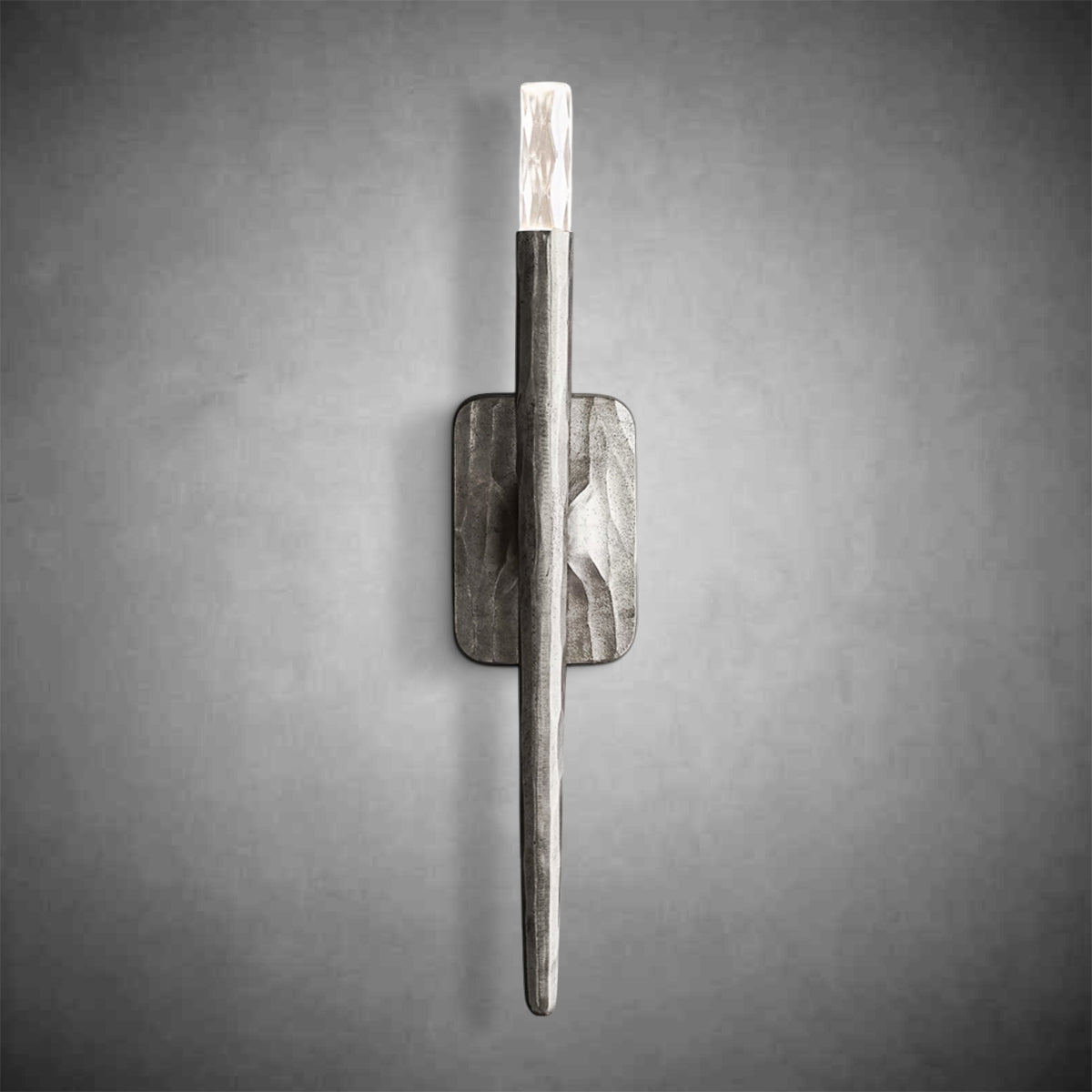 Thadeas Sconce
