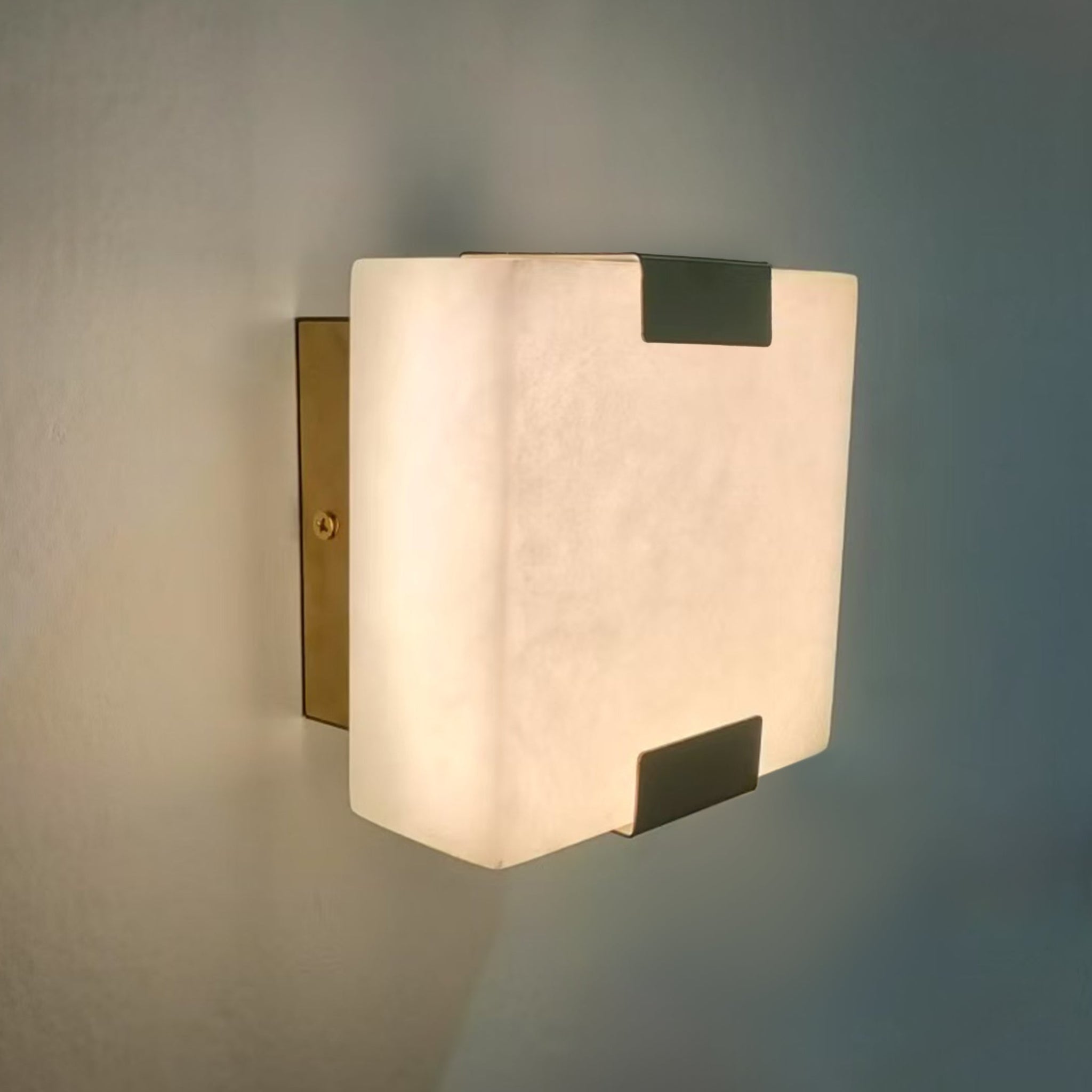 Covete Tall Clip Solitaire Flushmount