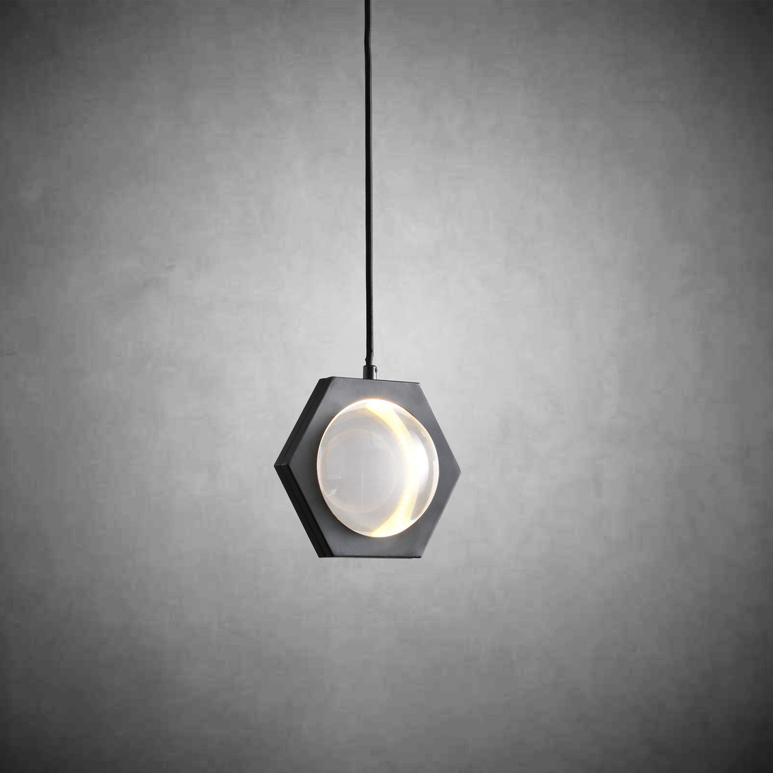 Eclatact Grand Pendant 5”D