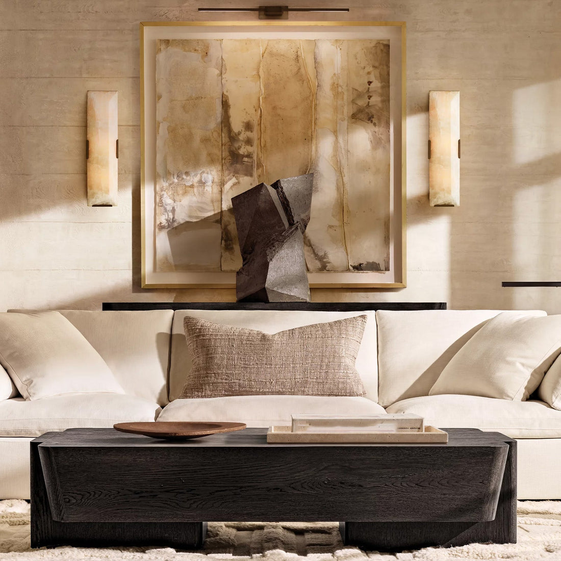 Harlow Calcite Linear Sconce