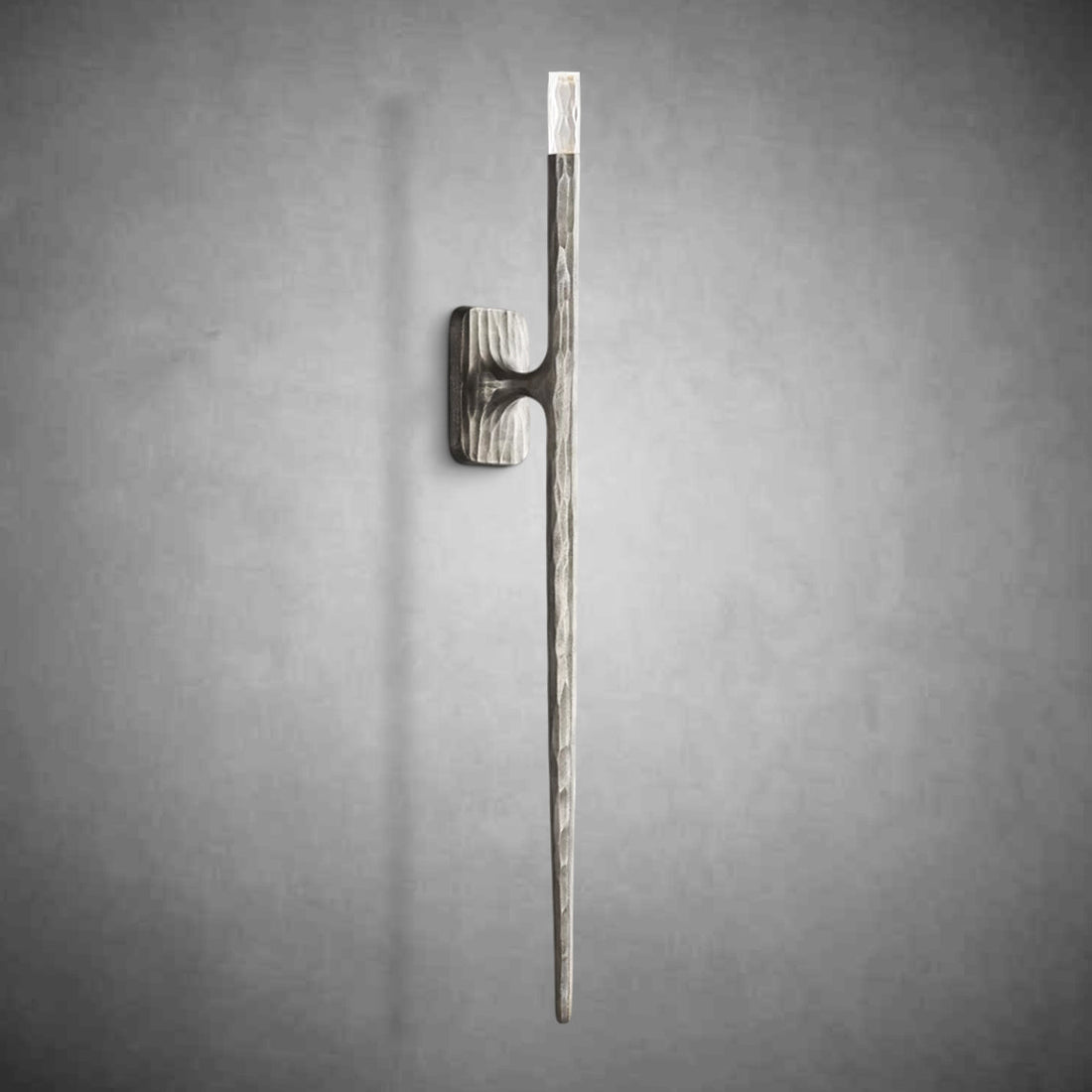 Thadeas Grand Sconce